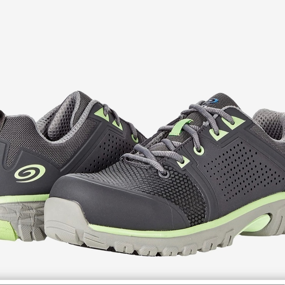 Nautilus Safety Footwear Size 8.5 brand new